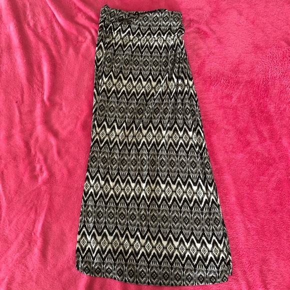 ⭐️ Miss Understood Skirt ⭐️ - Picture 1 of 4